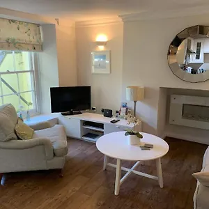 https://one-bed-flat-close-to-centre.exeterhotels.net